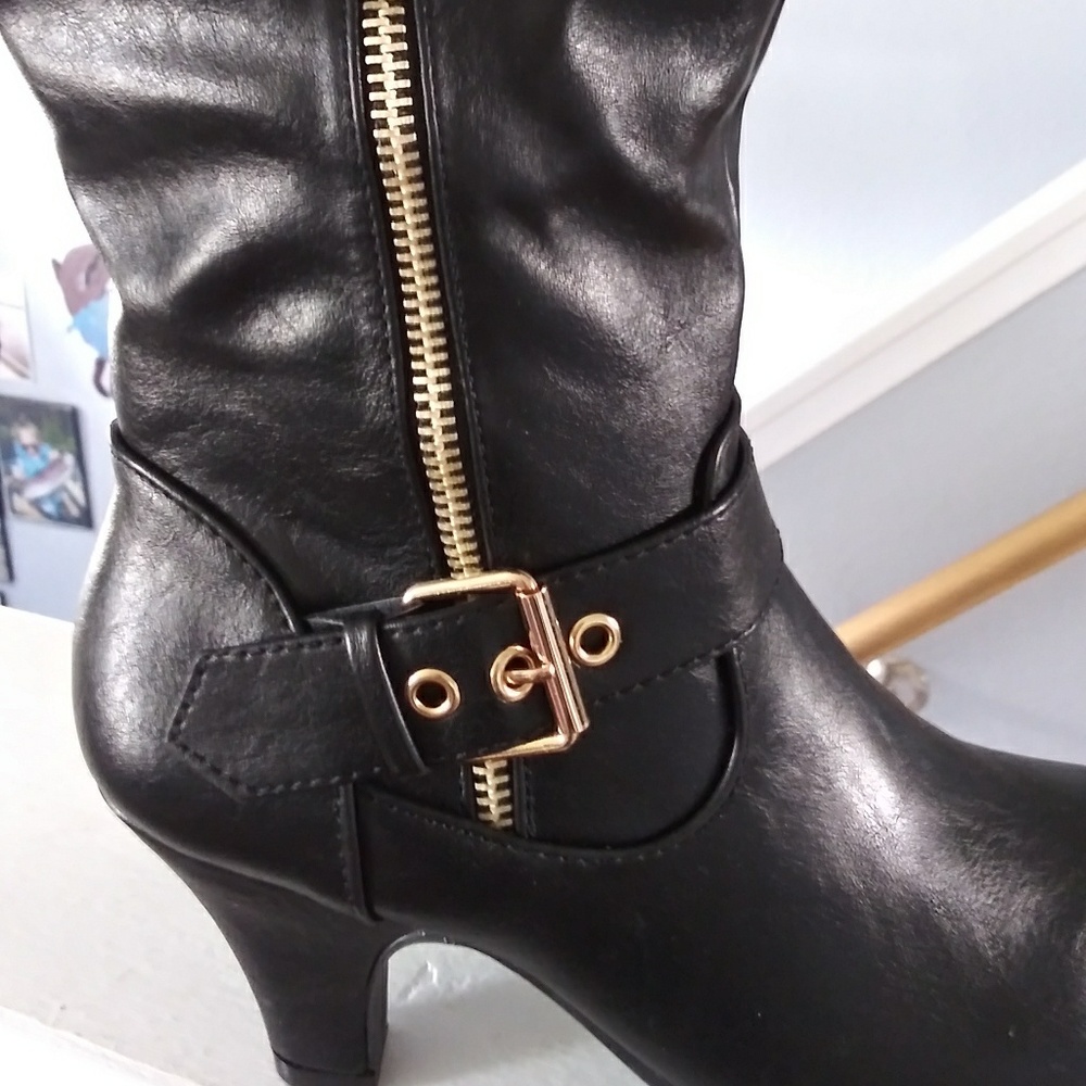 Let's See Style boots